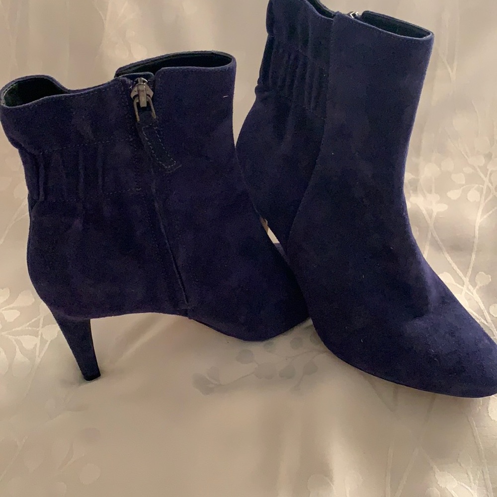 Navy Nine West suede boots